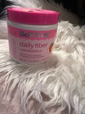 BELLI WELLI daily fiber with probiotics, collagen, and electrolytes